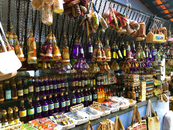 Artesanato no Mercado das Tulhas, em São Luís