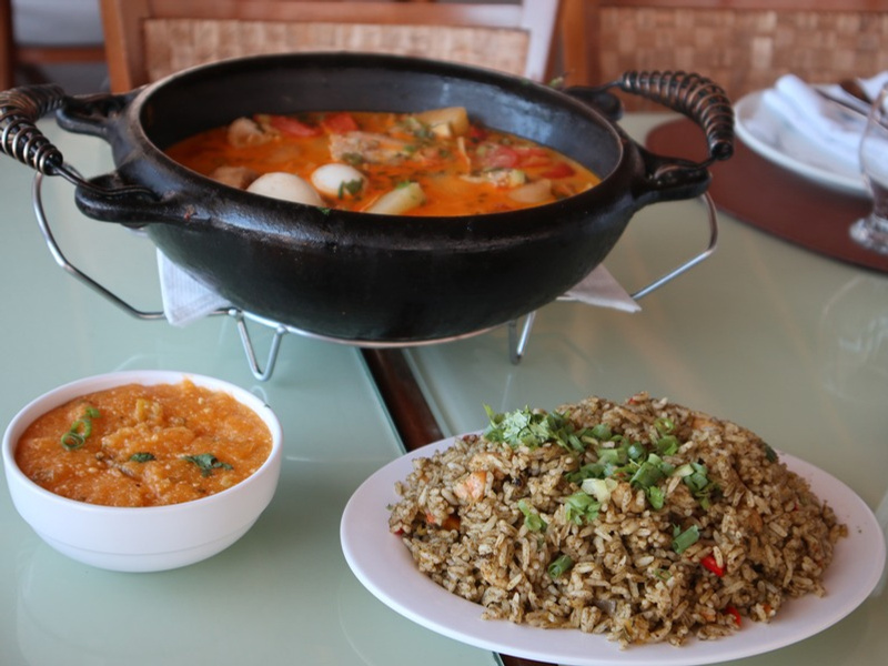 Peixada e arroz de cuxá, em São Luís